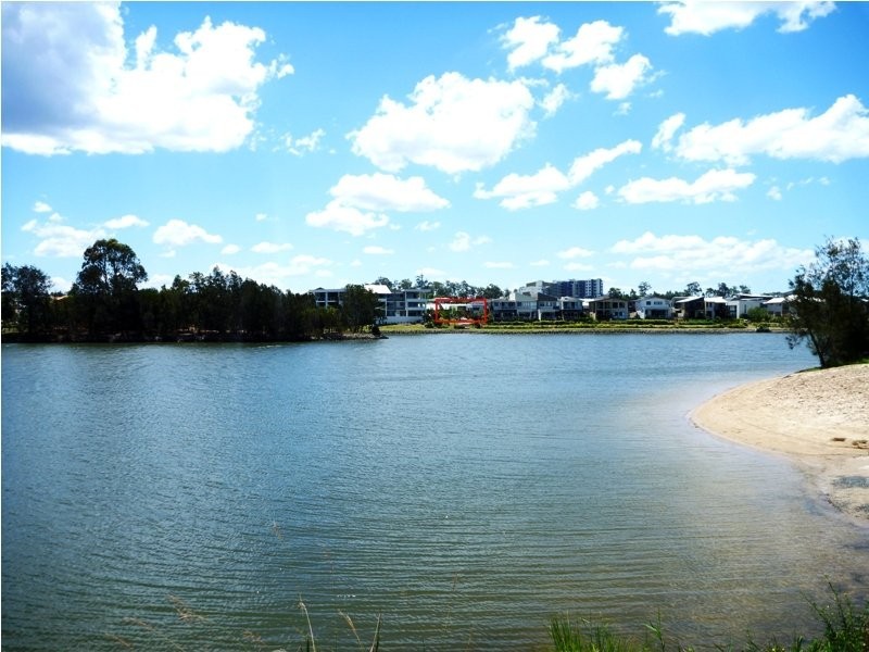 115 Varsity Parade, Varsity Lakes QLD 4227