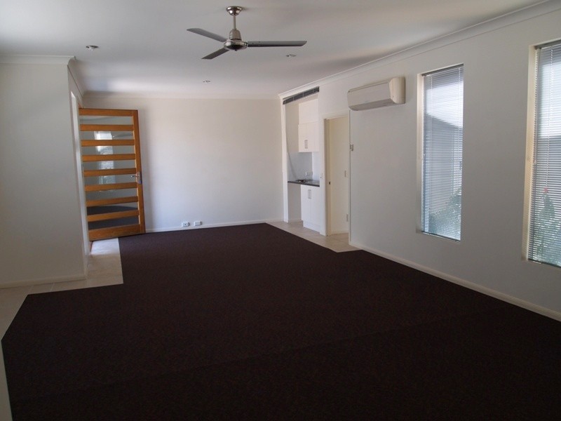 Varsity Lakes QLD 4227