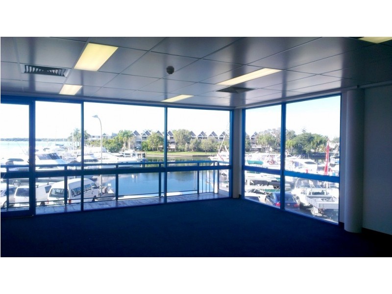 Paradise Point QLD 4216