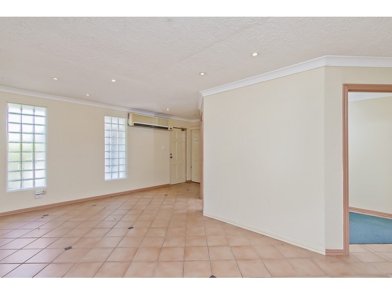 2 Oak Street, Nerang QLD 4211