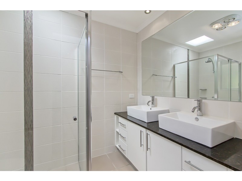 2 Oak Street, Nerang QLD 4211