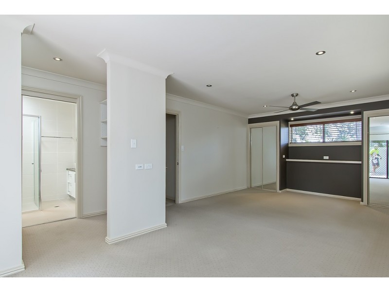 2 Oak Street, Nerang QLD 4211