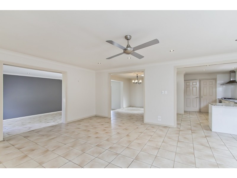 2 Oak Street, Nerang QLD 4211