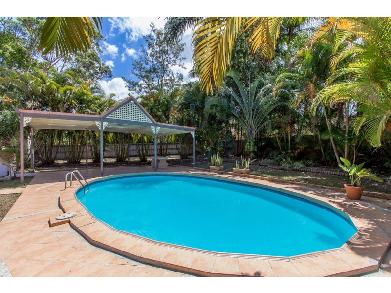 2 Oak Street, Nerang QLD 4211