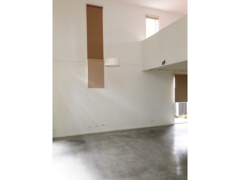 2 Watts Drive, Varsity Lakes QLD 4227