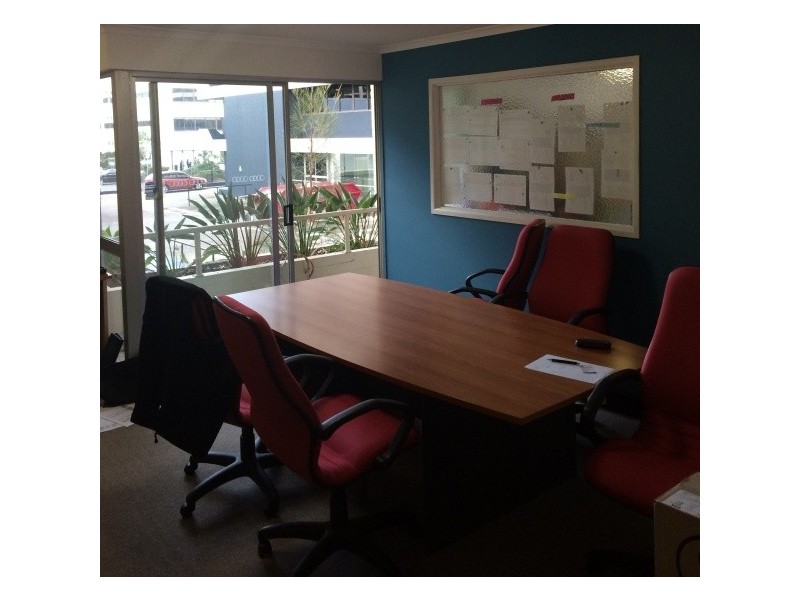 8/5 Frigo Court, Bundall QLD 4217