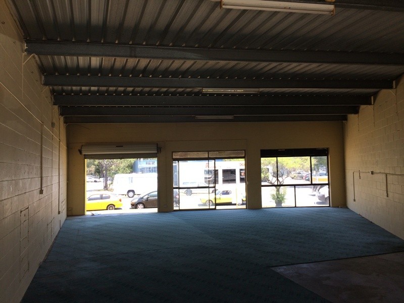 4/54 Bailey Crescent, Southport QLD 4215