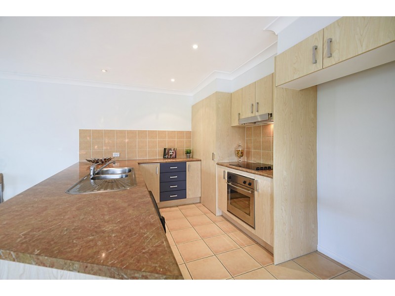 1/492 Christine Avenue, Robina QLD 4226