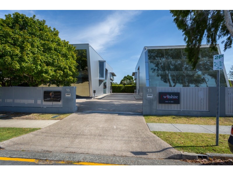 16 Ashmore Road, Bundall QLD 4217