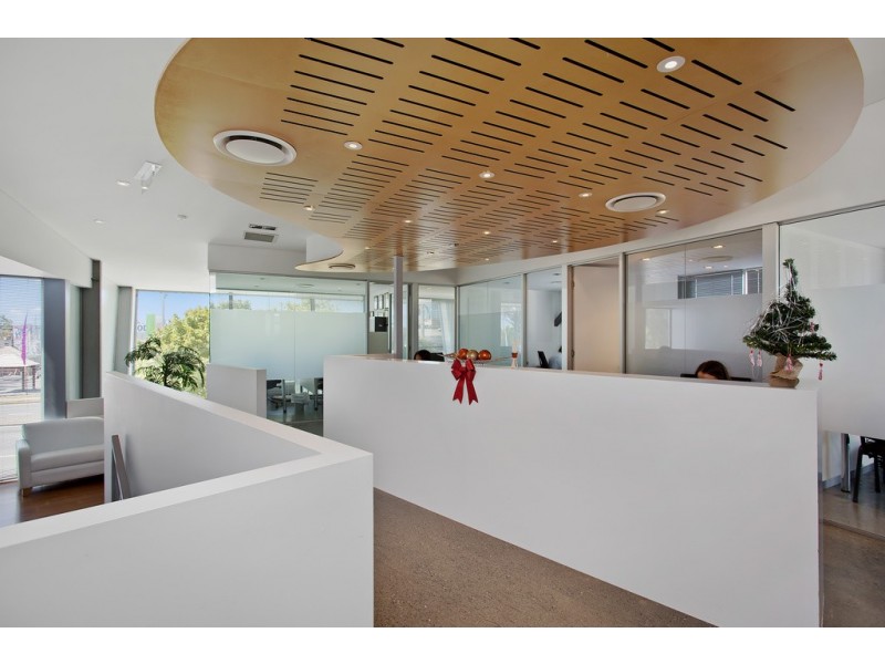 16 Ashmore Road, Bundall QLD 4217