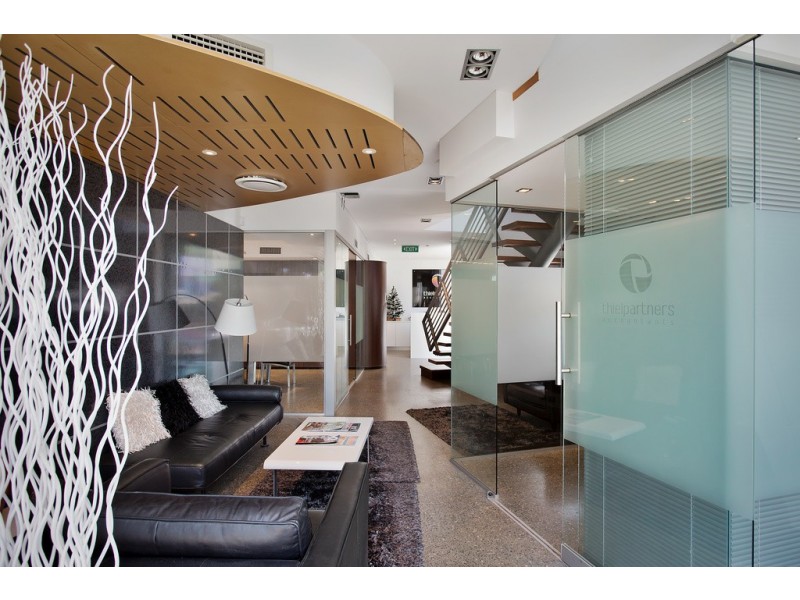 16 Ashmore Road, Bundall QLD 4217