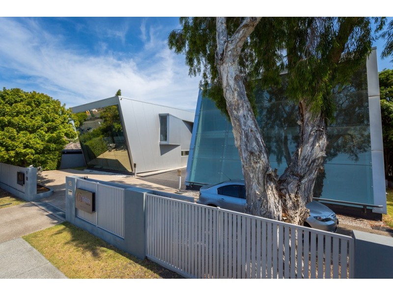 16 Ashmore Road, Bundall QLD 4217