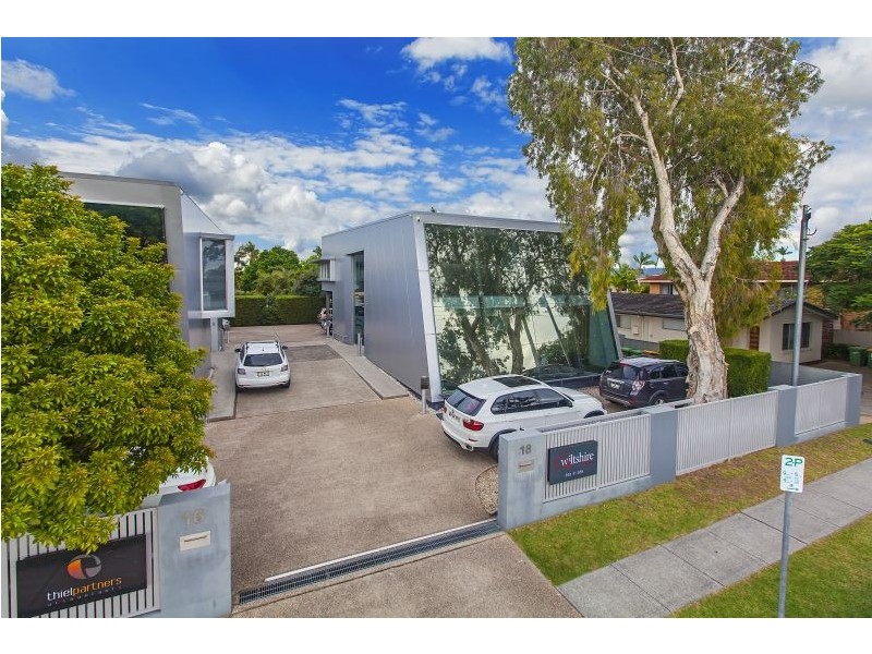 16 Ashmore Road, Bundall QLD 4217