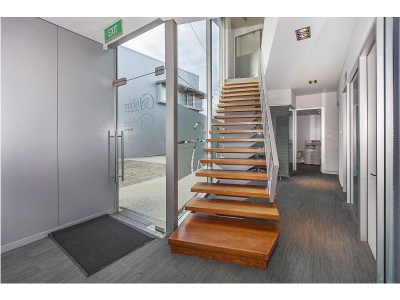 16 Ashmore Road, Bundall QLD 4217