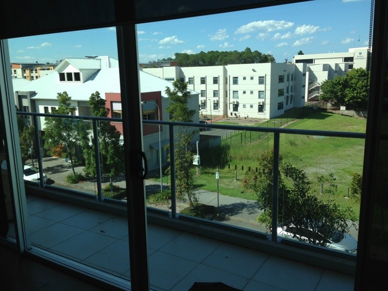 303/21 Lake Street, Varsity Lakes QLD 4227