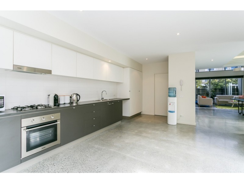 153 Varsity Parade, Varsity Lakes QLD 4227