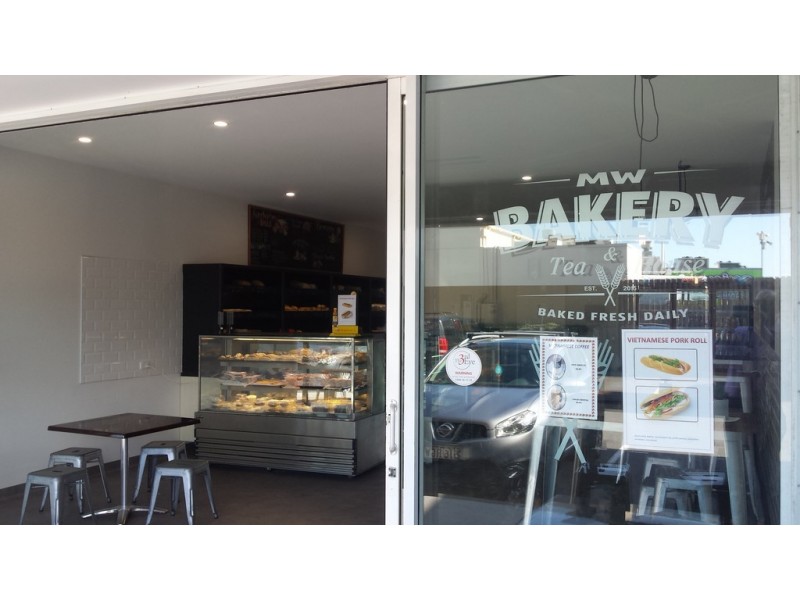 90 Markeri Street, Mermaid Waters QLD 4218