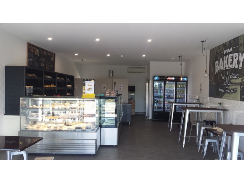 90 Markeri Street, Mermaid Waters QLD 4218