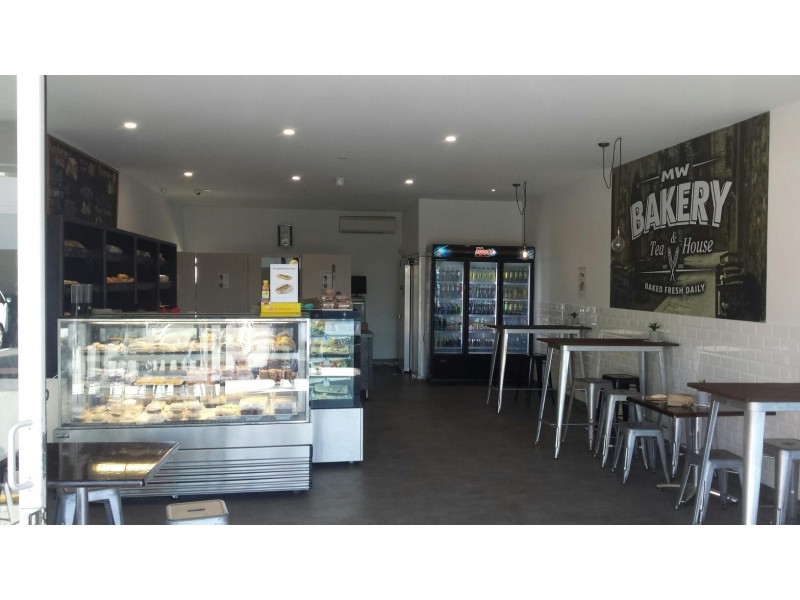 90 Markeri Street, Mermaid Waters QLD 4218