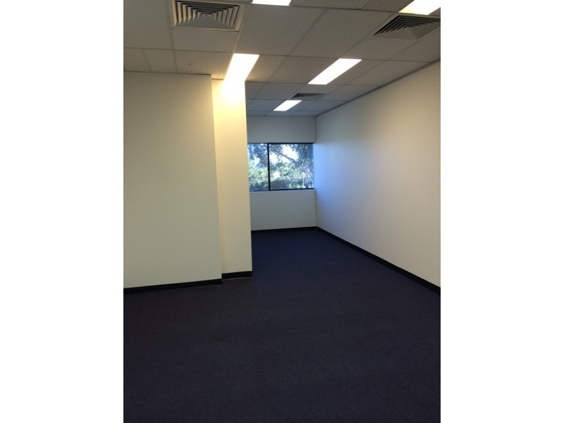 3A/105 Upton Street, Bundall QLD 4217