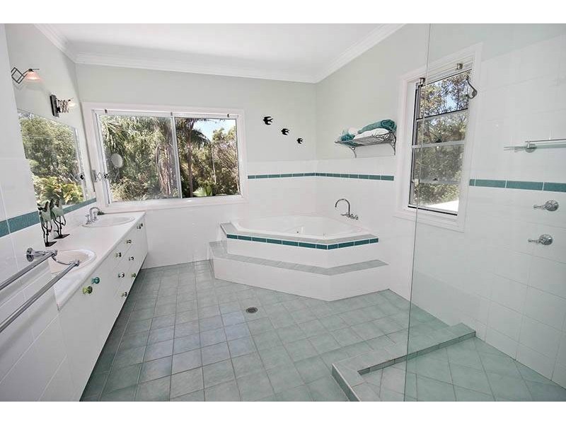 646 Cootharaba Road, Cootharaba QLD 4565