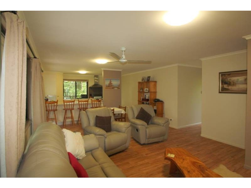 21 Yurol Forest Drive, Pomona QLD 4568