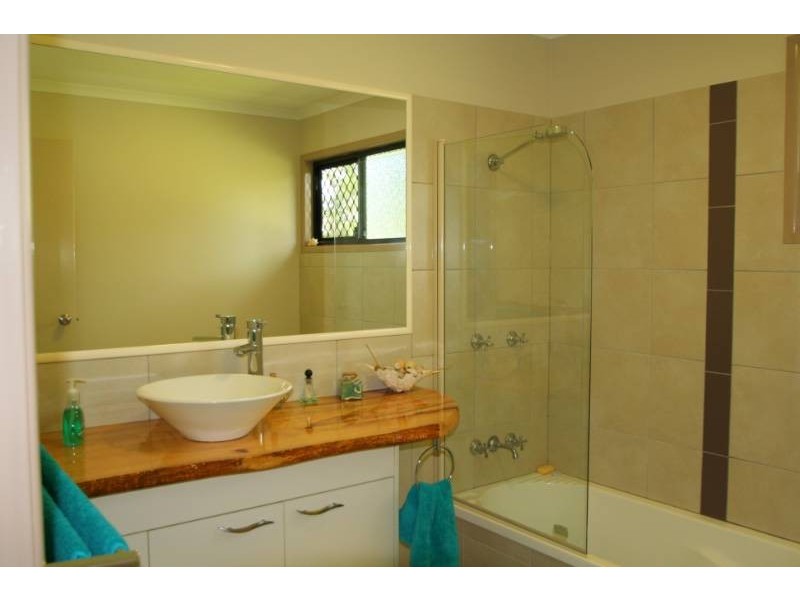 21 Yurol Forest Drive, Pomona QLD 4568