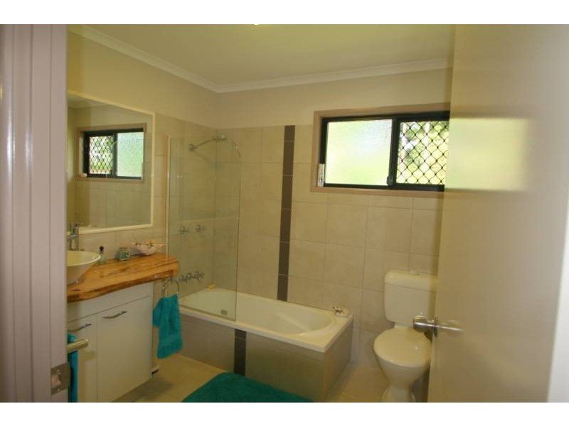 21 Yurol Forest Drive, Pomona QLD 4568