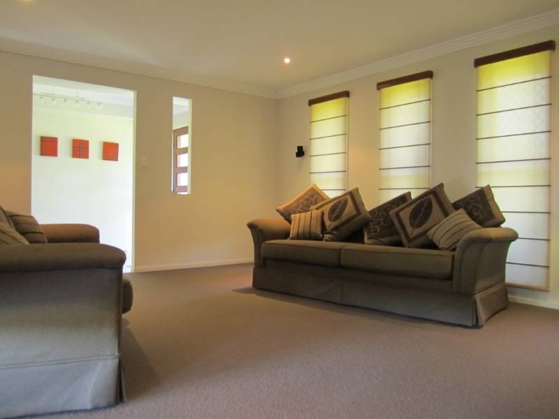 6 Stratford Park Drive, Pomona QLD 4568