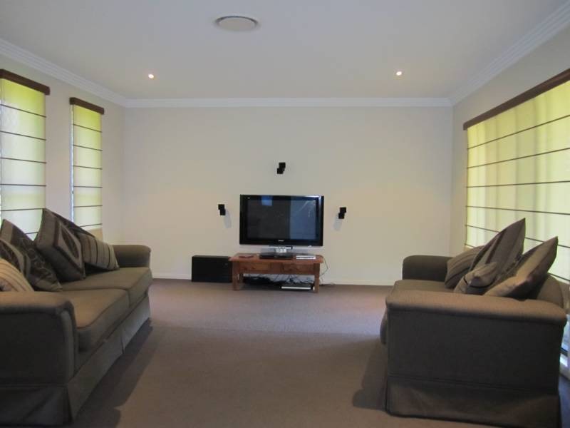 6 Stratford Park Drive, Pomona QLD 4568