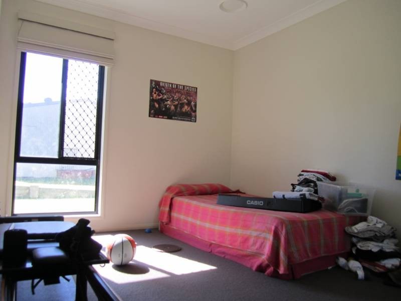 6 Stratford Park Drive, Pomona QLD 4568