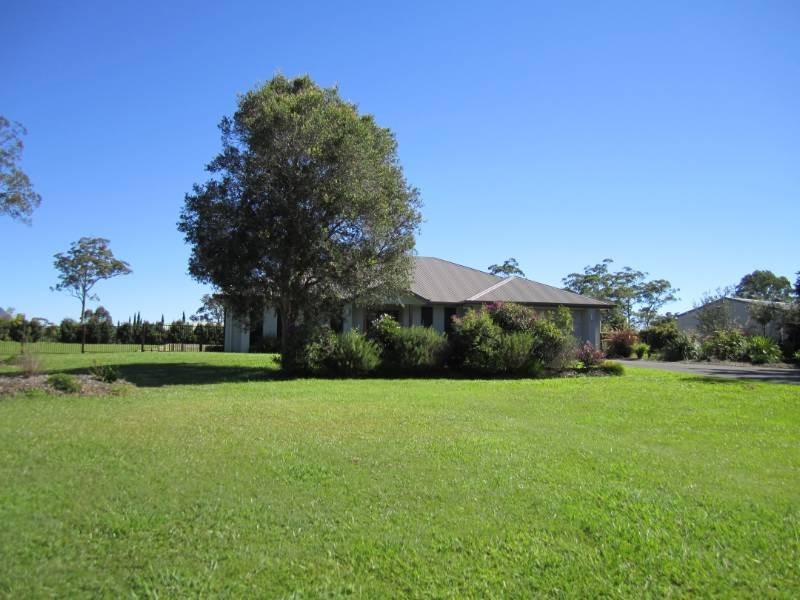 6 Stratford Park Drive, Pomona QLD 4568