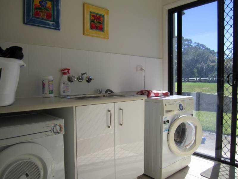 6 Stratford Park Drive, Pomona QLD 4568