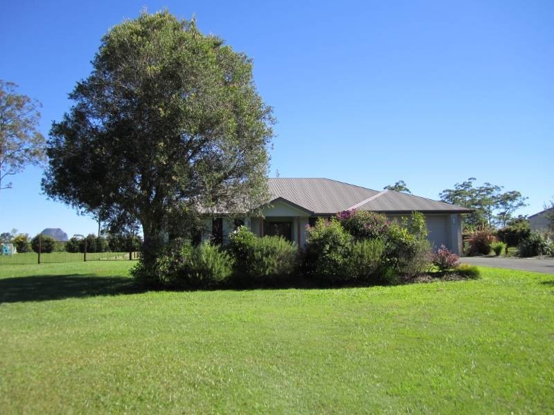 6 Stratford Park Drive, Pomona QLD 4568