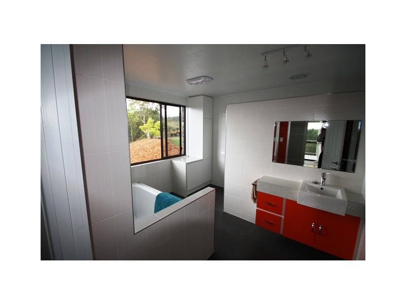 Traveston QLD 4570