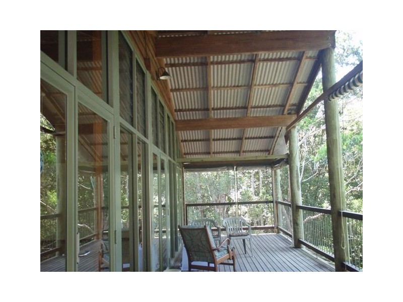 182 Pomona Connection Road, Pomona QLD 4568