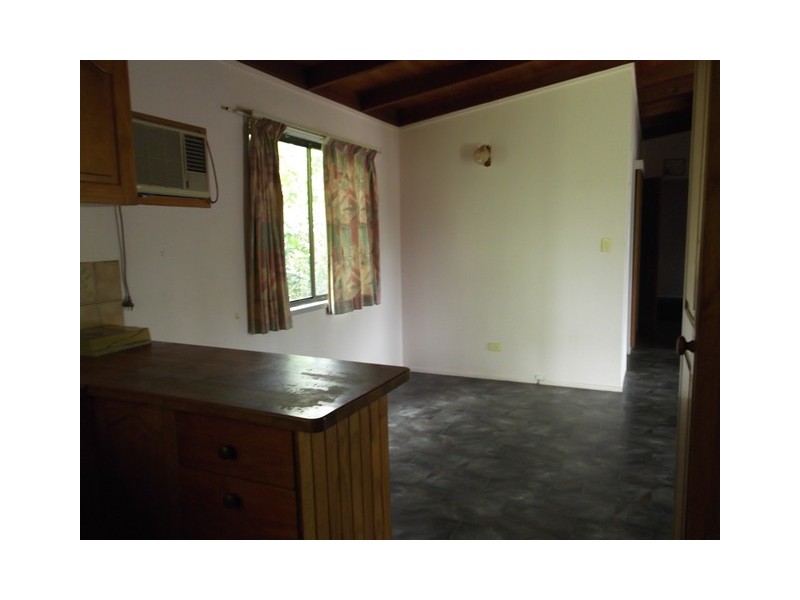 15 Monarch St, Carters Ridge QLD 4563