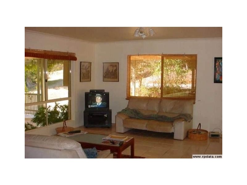 7 Bowman Street, Kin Kin QLD 4571