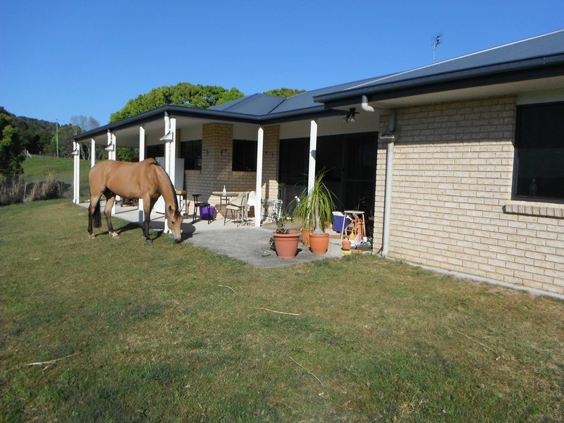 Pinbarren QLD 4568