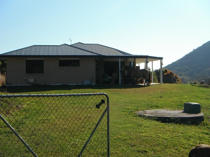 Pinbarren QLD 4568