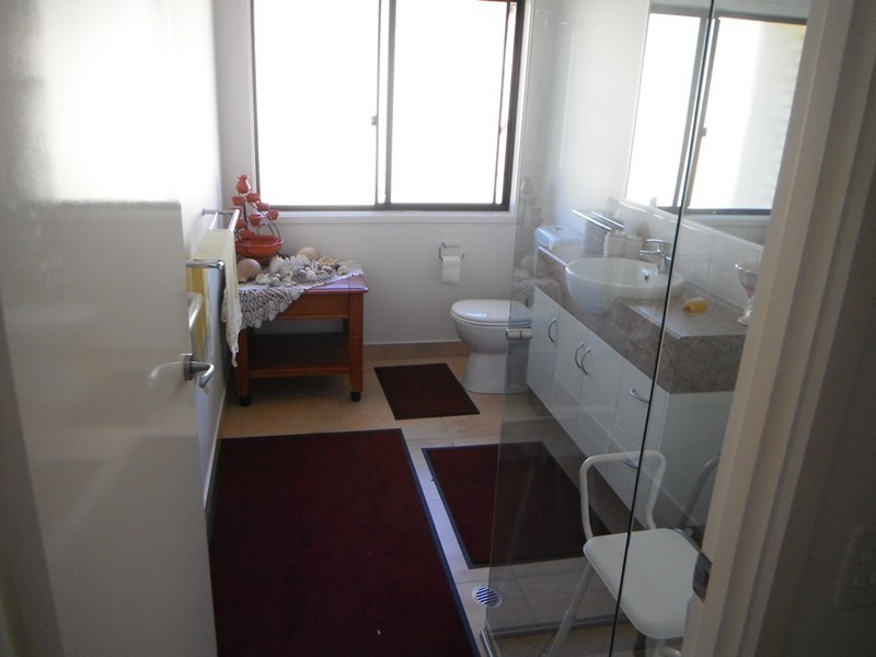 Pinbarren QLD 4568