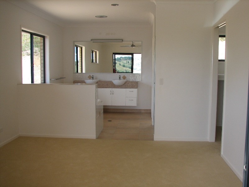 Pinbarren QLD 4568