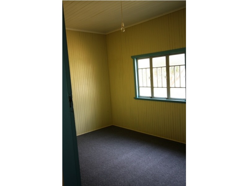 58 Queen Street, Cooran QLD 4569