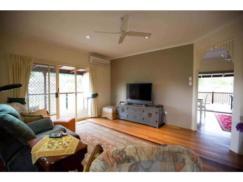 10 Stockman Court, Pomona QLD 4568