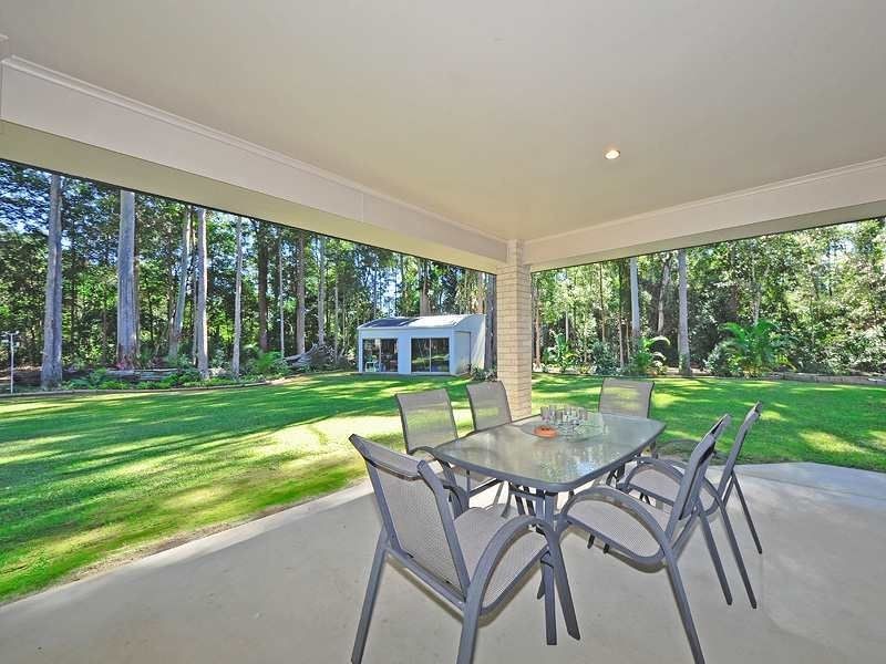 6 Palm Tree Court, Pomona QLD 4568