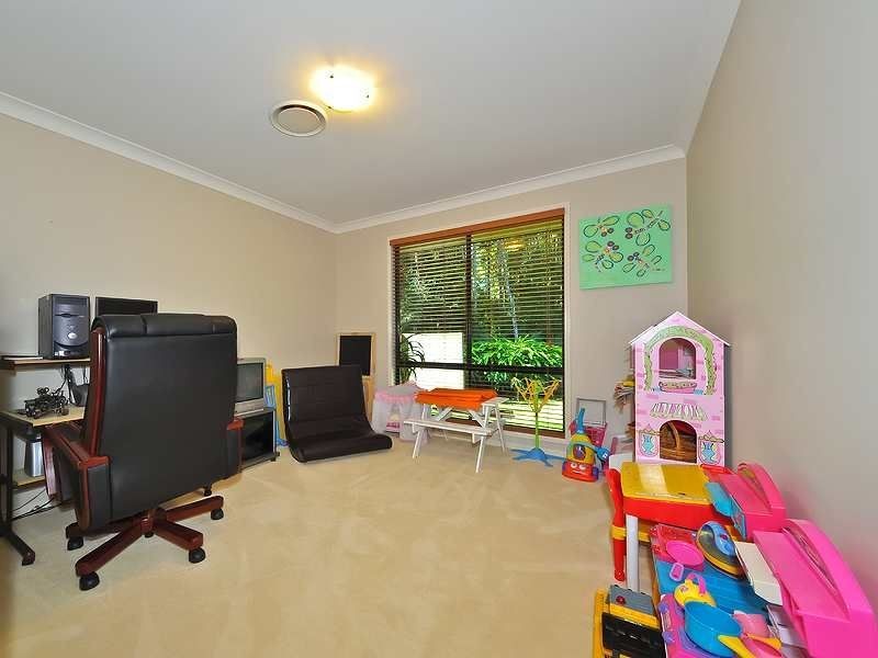6 Palm Tree Court, Pomona QLD 4568