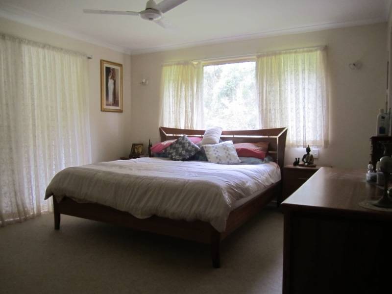 36  Mountain Street, Pomona QLD 4568