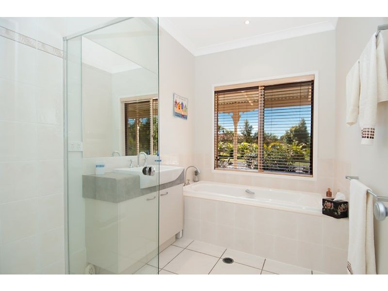 60 Orana Ave, Pomona QLD 4568