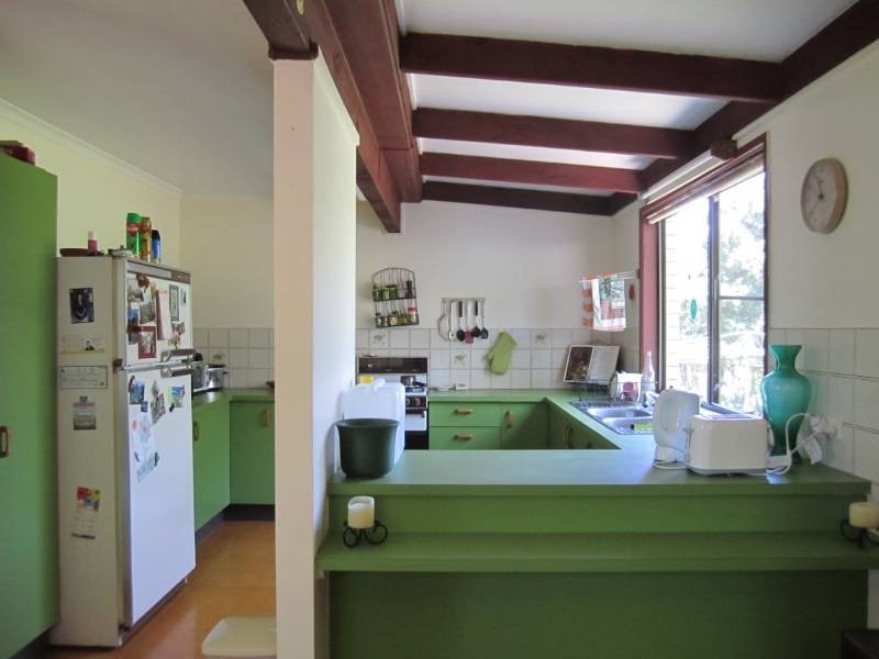 84 Summit Road, Pomona QLD 4568