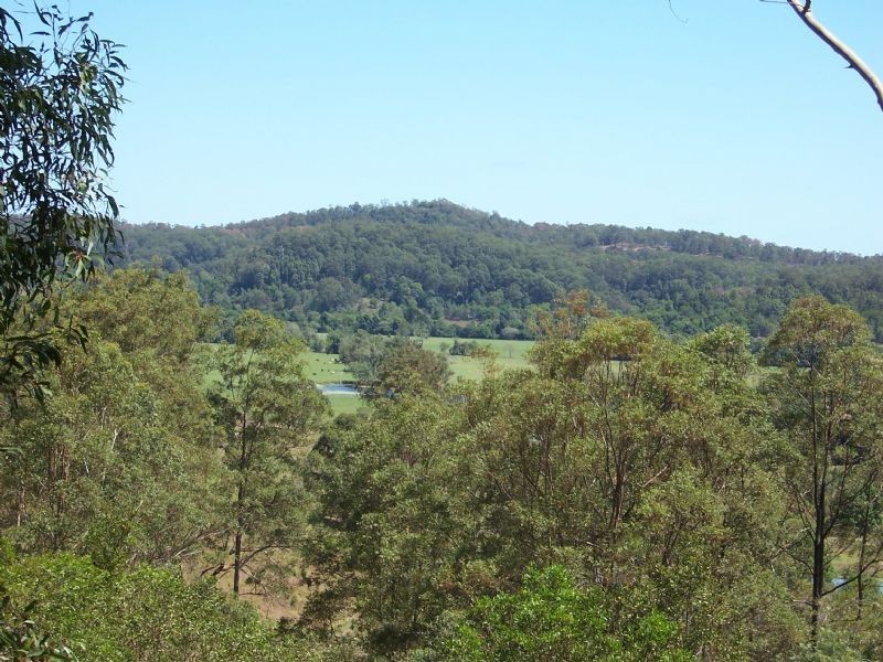 82 Paulsens Road, Kin Kin QLD 4571